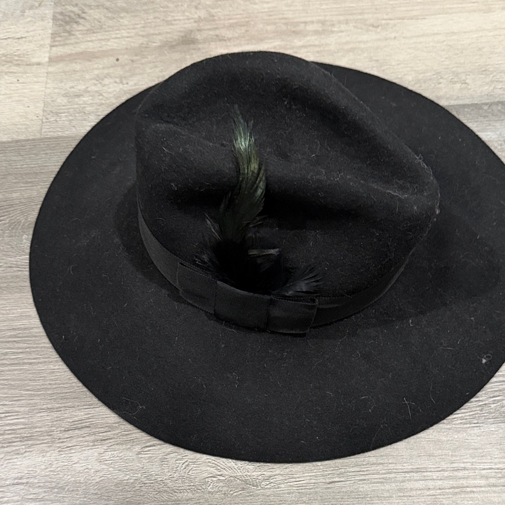San Diego Hat Company Black Wool Fedora with Feather
